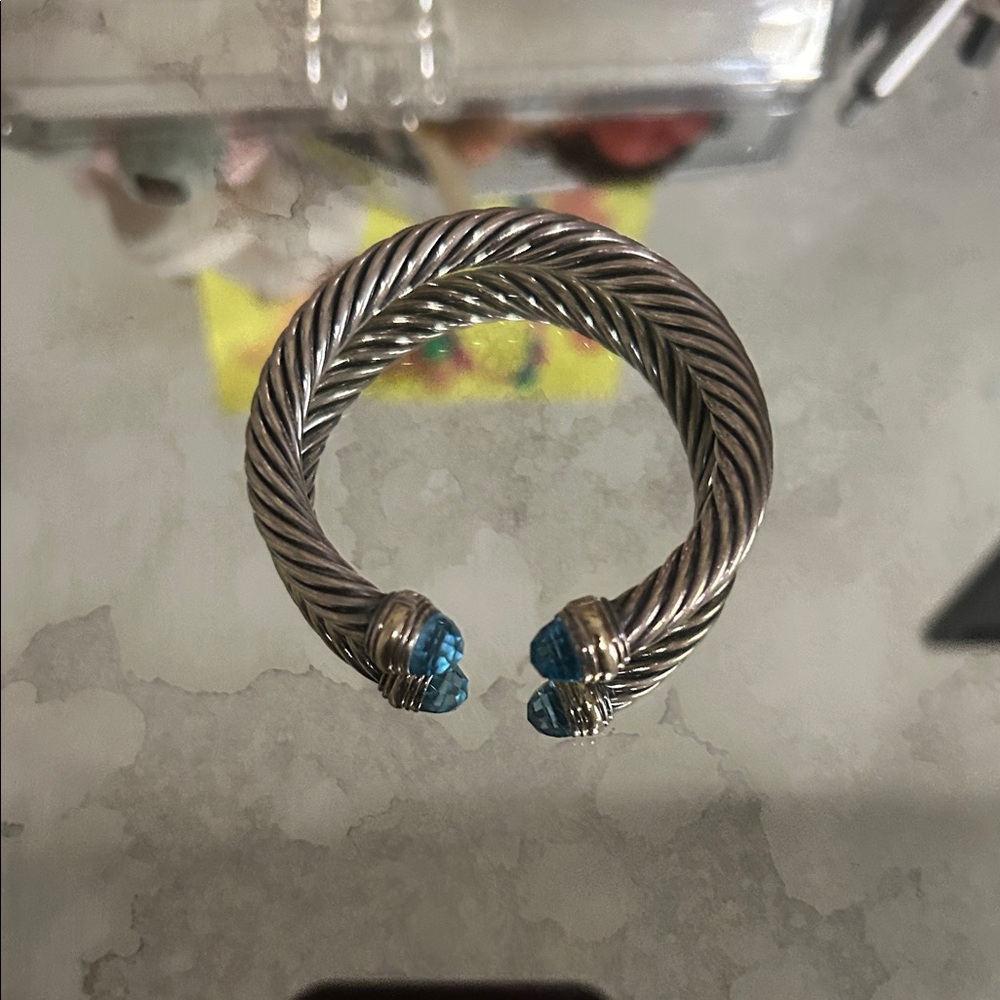 CLASSIC CABLE BRACELET
Sterling Silver with 14K Yellow Gold and Blue Topaz, 7m